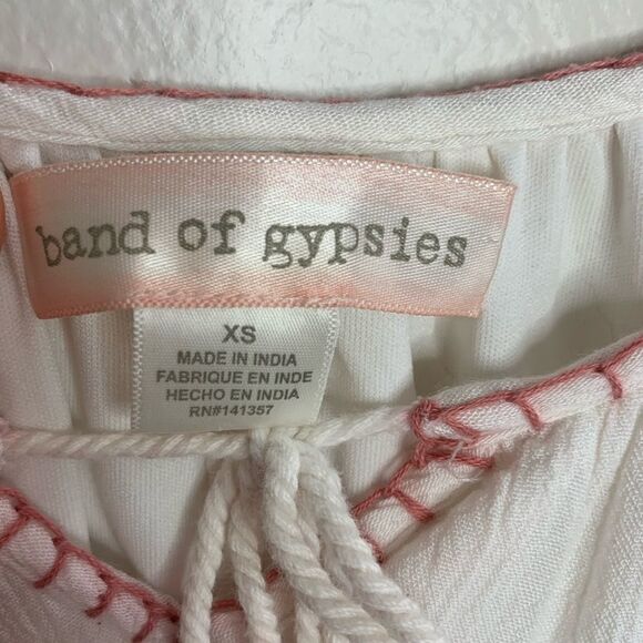 Band of Gypsies cold shoulder tunic top. XS - Picture 2 of 4